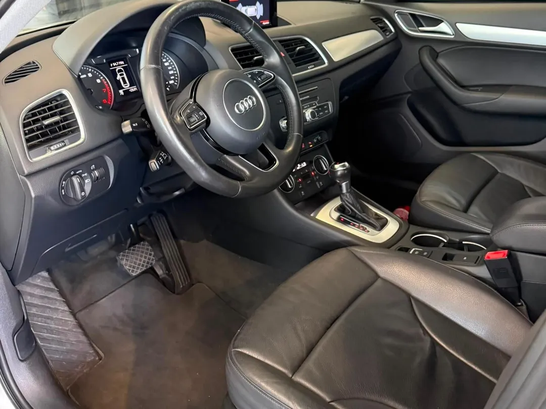 Audi Q3 2016, foto 6 de 7