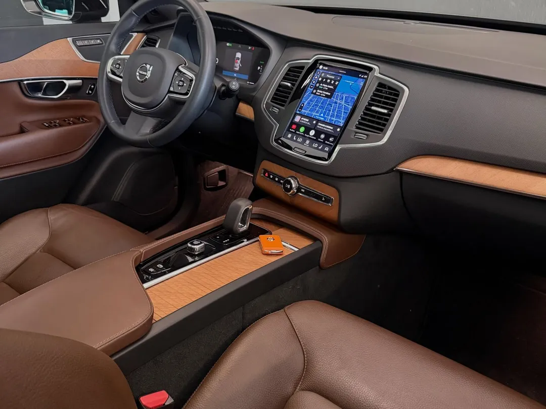 Volvo XC90 2025, foto 5 de 7